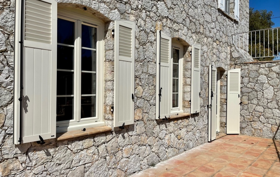 Fenêtre PVC à Sens : une isolation thermique et phonique renforcée 